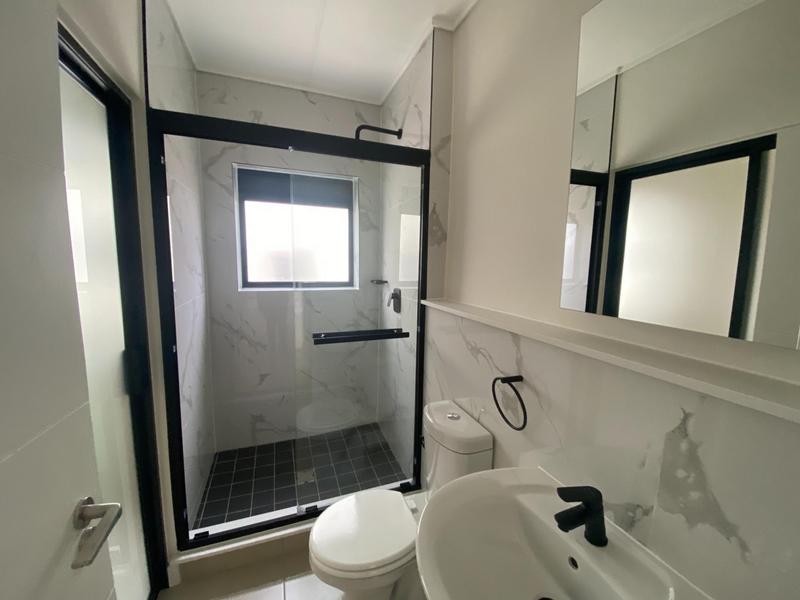 To Let 2 Bedroom Property for Rent in Richwood Western Cape